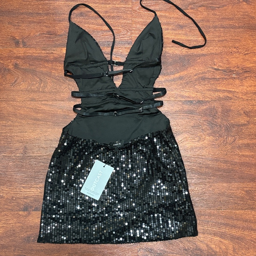 Chic Black Sequin Backless Dress